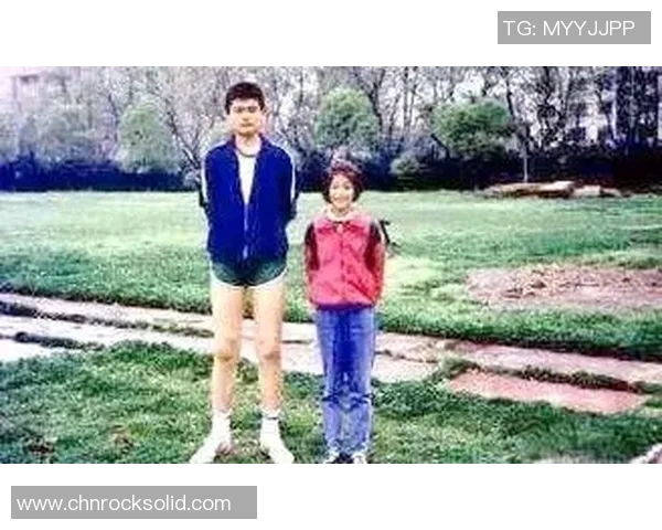 姚明重返赛场分享篮球人生故事与成长经历的精彩时刻