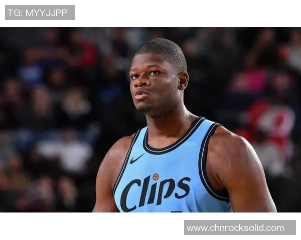 快船主帅全力打造强大内线,交易意向曝光! 快船主帅全力打造强大内线,交易意向曝光!