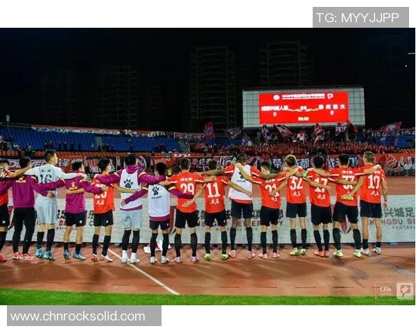 成都羽毛球队逆袭之路：从困境到辉煌的精彩解读与启示